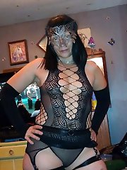 Fantastical experienced girlfriend is showing her hot lines on cam