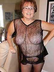 Good-looking mature hellcats are spreading their pussy on pictures