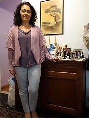 European mature mademoiselle is giving him what he wants