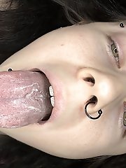 Experienced hellcats are exposing their hot body on cam