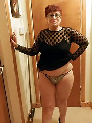 European whores take off sexy bra